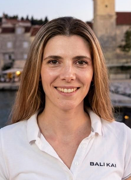 crew hostess yacht charter